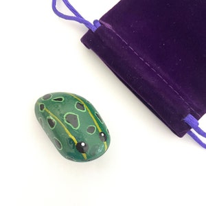 Small Frog Rocks - Fun Painted Rocks Frogs - Cute Painted Stone - Hand Painted Rock Animals - Animal Painted Stones - Painted Rocks Animals