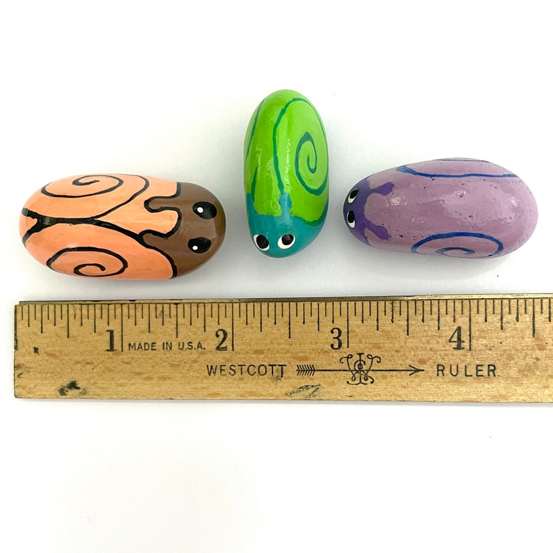 Snail Painted Rocks Animals - Animal Painted Rocks - Cute Painted Stone ...