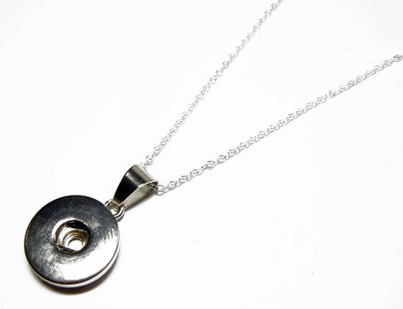 Magnolia and vine necklaces sale