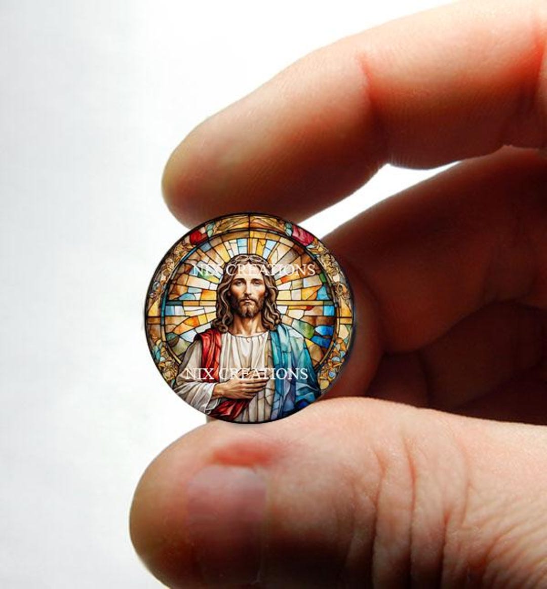 Glarks Lot de 48 plateaux à pendentifs 4 styles : 24 pièces ronds, carrés, en forme de cœur et de larme et 24 cabochons en verre brillant pour travaux manuels, fabrication de