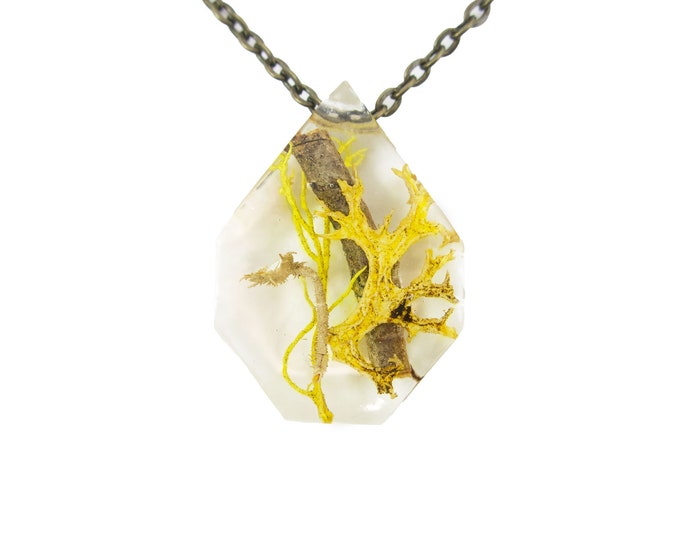 Terrarium Eco Resin Moss Necklace