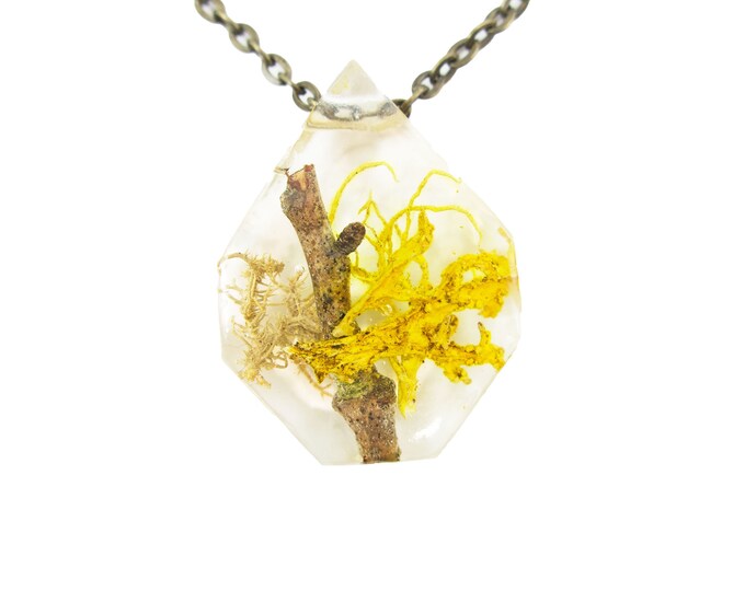 Terrarium Eco Resin Moss Necklace