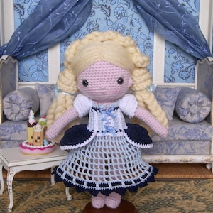 PDF-patroon - gehaakt jurkje voor &quot;My Crochet Doll&quot; of een andere pop van 25 cm