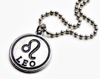 Mens Chain Necklace Silver Leo Zodiac Necklaces for Women Unisex