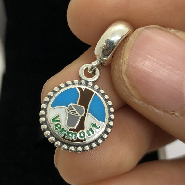 Vermont Charm Island Green Mountain State Charm Travel Charm for Bracelet with box Travel Gifts Pendant