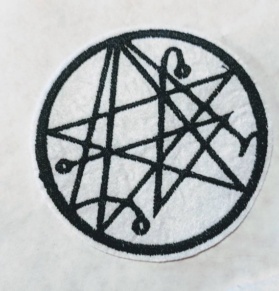 Necronomicon 8 X 8 cm bordado parche