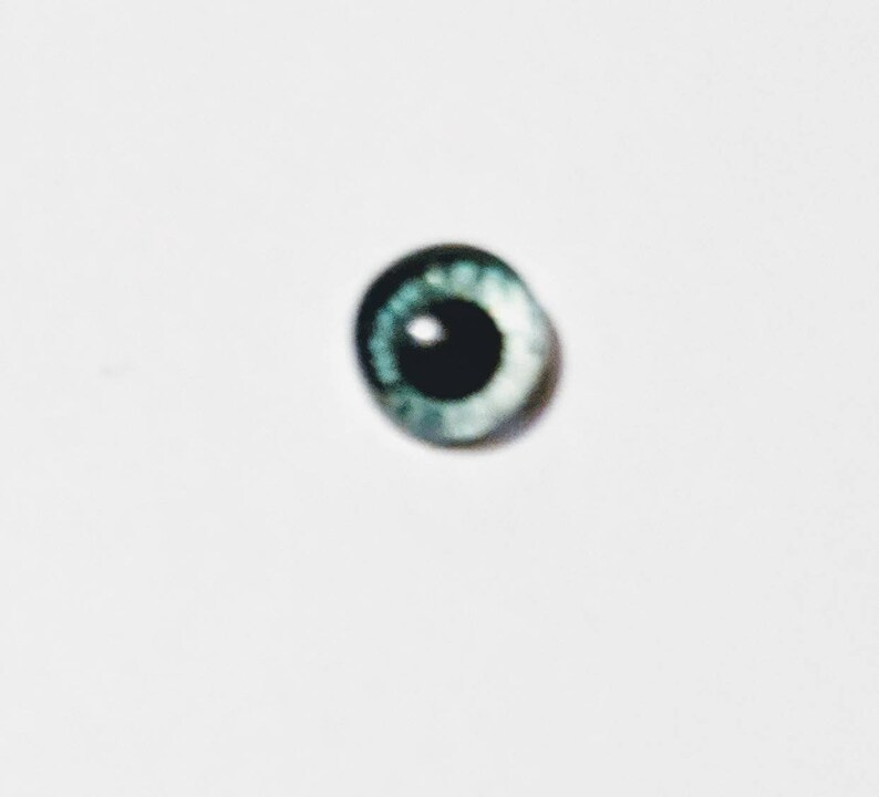 One pair of glass eyes with metal posts 6mm 12mm various colours Bild 8