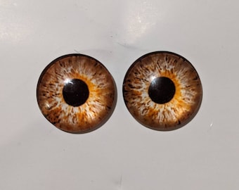 One pair of glass cabachon eyes 20 mm choose from light or dark brown