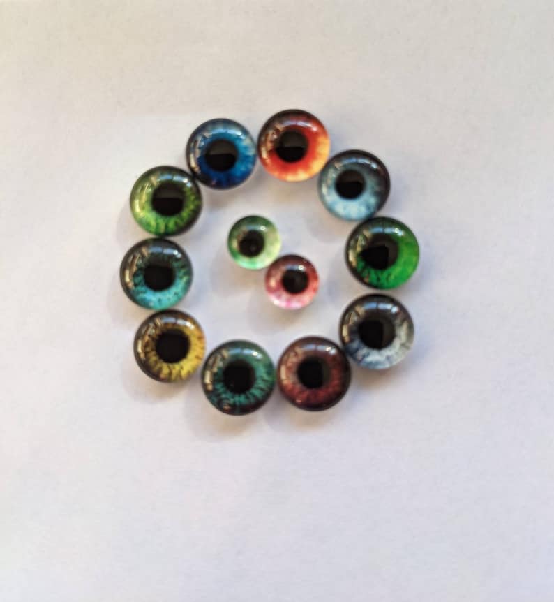 One pair of glass eyes with metal posts 6mm 12mm various colours Bild 1