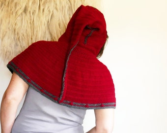 Jehanne hooded capelet - PDF crochet pattern - Long goblin pixie hood capelet / poncho - Permission to sell