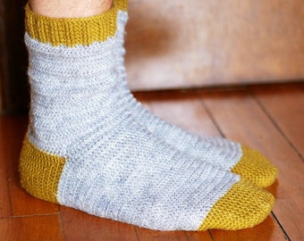 CROCHET PATTERN - Bûcheron socks - Crochet tutorial to make men's socks or unisex socks - PDF, explained in 4 widths