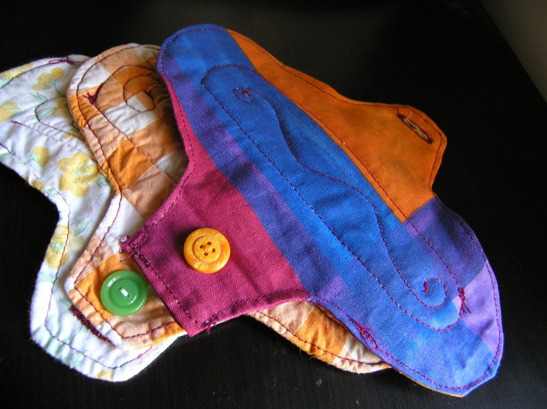 SEWING PATTERN Cloth menstrual pads easy sewing tutorial ...
