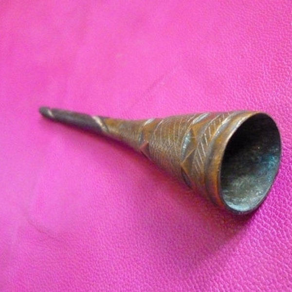 Antique french spindle A13- Unique copper engraved spiral cap for spindle - to spin yarn - vintage from France