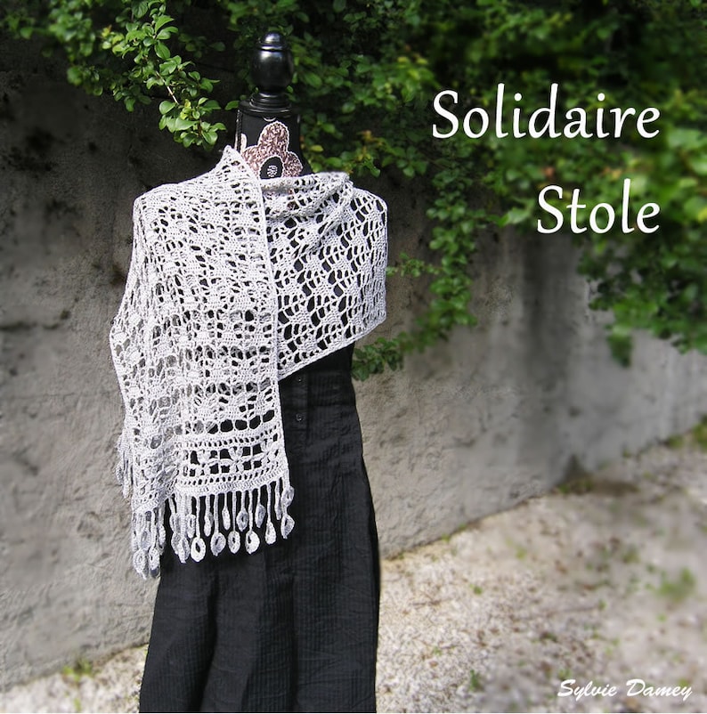 Solidaire stole étole solidaire, crochet pattern in pdf to make a lacy summer stole image 1