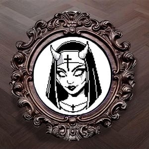Puede incluir: Imagen de arte de píxeles en blanco y negro de una monja con una cruz en la frente y un halo. La monja lleva un hábito y tiene el pelo largo. La imagen está enmarcada en un marco ornamentado marrón oscuro.