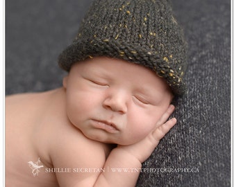 grey speckled knotty hat