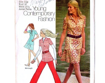 Simplicity 9889 Misses Top, Mini Skirt, Pants 70s Vintage Sewing Pattern Size 11 JP Bust 34 Young Contemporary