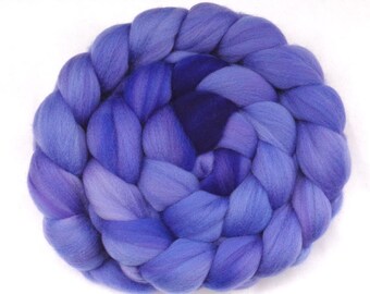 No.2 blue purple polwarth hand dyed wool top 18-20 micron, periwinkle indigo roving, fiber nuno felting/spinning/dreads/weaving, 100g/3.5oz