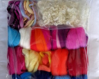 Fiber project bag, super fine wool for wet and nuno felting, 18micron wool and silk roving fiber mix, spinning fiber grab bag, 125g/4.4oz