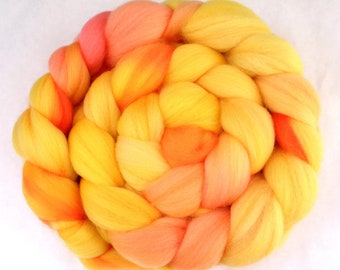 Bright yellow orange 18-20 micron hand dyed polwarth wool roving, spinning fiber, wet/nuno felting, dreads, chunky weaving, 100g/3.5oz