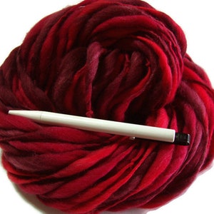 Red handspun thick and thin merino yarn, super bulky knitting/weaving/felting wool size 10-20mm, slub hairfalls, 3.5oz/71yds, 100g/64m