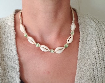 Y2K vintage Puka shell knotted cord green cats eye bead choker necklace unisex surf style Hawaii Mexico