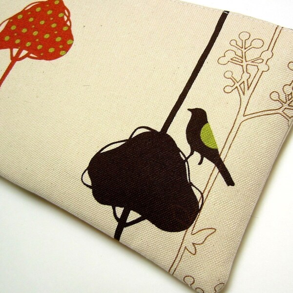 Wristlet - Brown bird on oatmeal