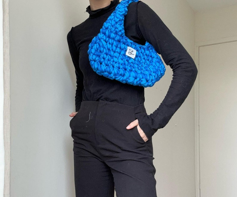 Jilly Bag Shoulder Bag, handmade, crochet image 4