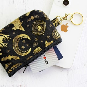 Estuche con llavero negro con cremallera, porta credencial para el trabajo y la escuela, billetera pequeña, accesorios de bruja, bolso de luna, murciélagos, mal de ojo, gatos