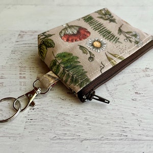 Woodland small zipper pouch keyring ID holder bag snails and plants gifts under 15 afbeelding 5