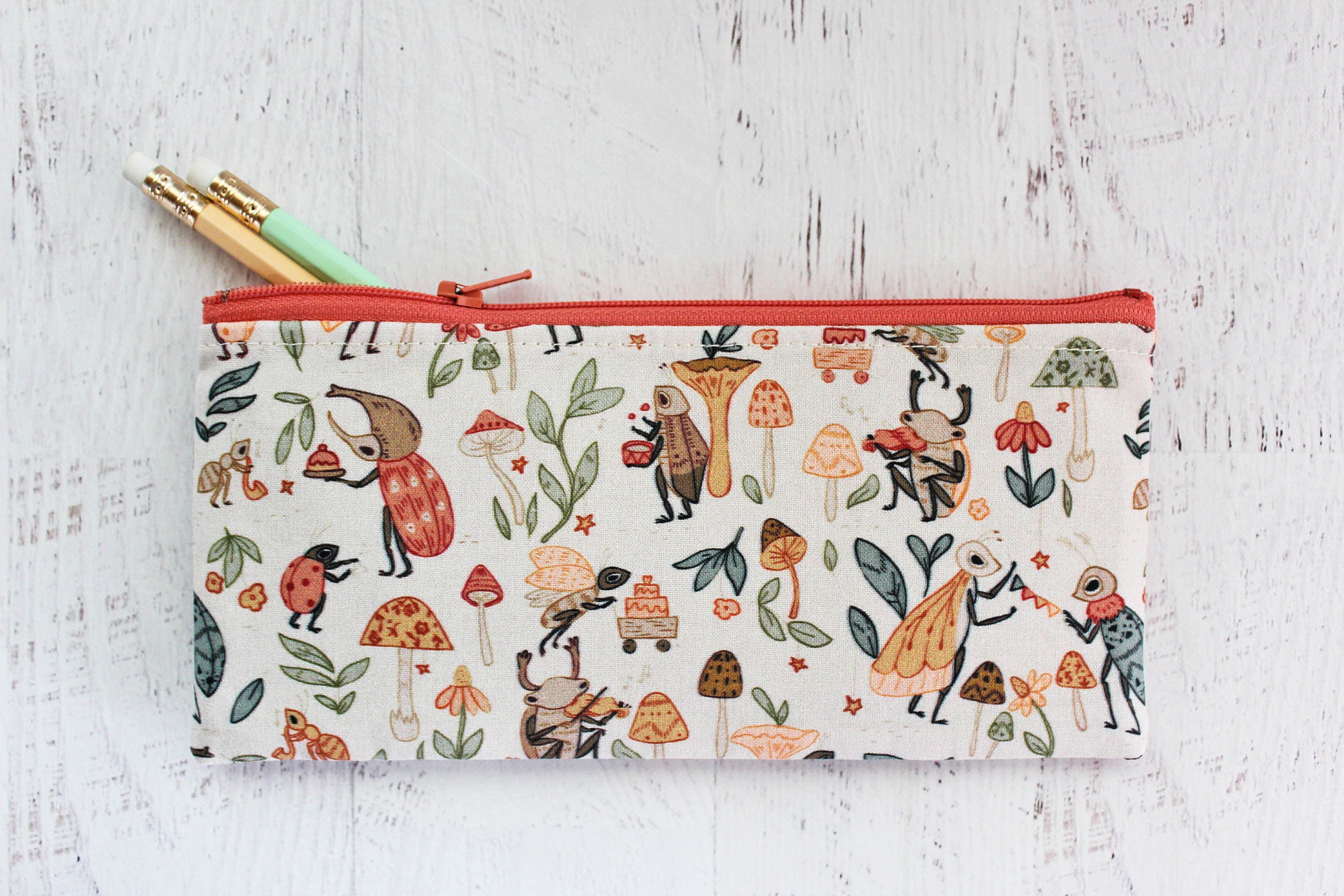 Quilted Pencil Case, Slim Pencil Case, Floral Pencil Case, Pencil  Organizer, Handmade Zipper Boxy Brush Bag 