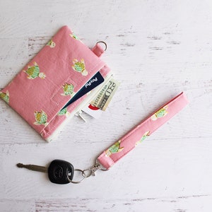 Estuche para identificación con diseño de tortugas marinas, billetera pequeña de color rosa para mujer, llavero con cordón y estuche con cremallera, regalo para mamá