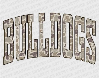 ブルドッグのレトロ迷彩タイポグラフィ、ディストレストスクールスピリットPNG、スクールマスコット、ゴーチームプレッピーマスコットPNG、トレンドPNGジャケット、バーシティDTG DTF