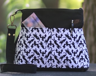Hand-Sewn Cotton Crossbody Bag with Cats N Bats Motif, Everyday Use Purse