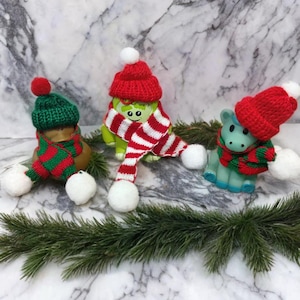 Buck Buck Bronco Buddies with Winter Hats
