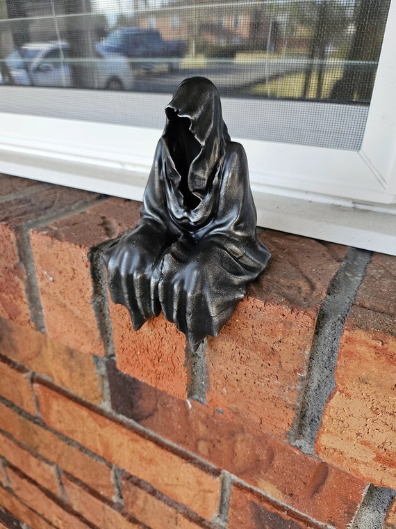Mystic Spirit Grim Reaper Statue STL File - 3D Print Files - Corrected Sitting Position for Easy 3D Printing (Digital File)