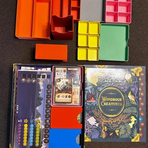 Wondrous Creatures Insert.  Fits all expansions and KS exclusives and sleeved cards.