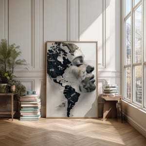 Arte de parede digital com mapa-múndi e rosto de mulher: pôster com mapa da América do Norte e do Sul.