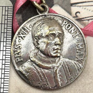 Vintage 1950 Pope Pius XII France French Religious Medal Catholic Pendant Silver Plated Qua Redemisti Mundum Crucifix on Reverse