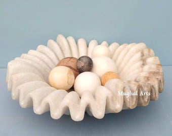 Handmade White Marble Ruffle Bowl: Decorative Home & Jewelry Organizer
