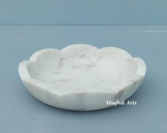 Handcrafted White Marble Petal Tray – Decorative Stone Dish