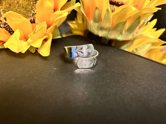Fern - Hand stamped 6mm aluminium wrap ring