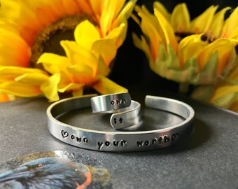 Own your worth - DUO Set - 6mm Aluminium Cuff Bracelet & 6mm Wrap ring - Inspirational Motivational Quote