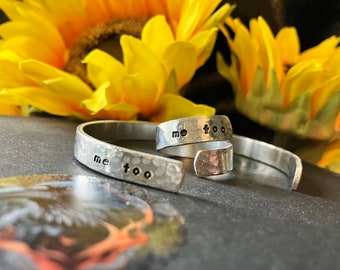 me too - feminist #metoo - DUO Set - 6mm Aluminium Cuff Bracelet & 6mm Wrap ring - Hammered finish