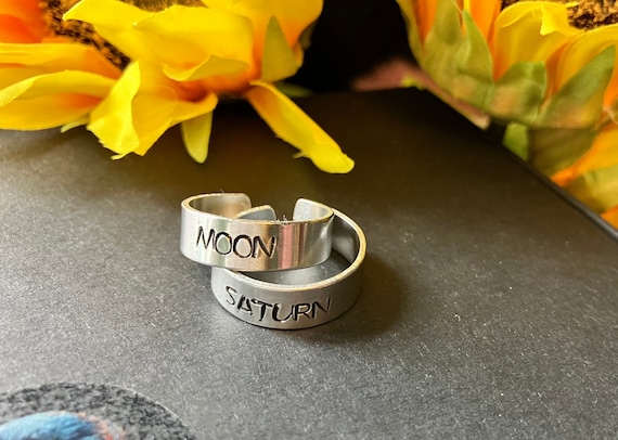 Moon and Saturn, duo set - Couples rings, Best Friends -  Hand stamped 6mm aluminium  rings