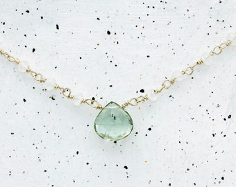 Collar de cuentas delicada de amatista verde y piedra lunar