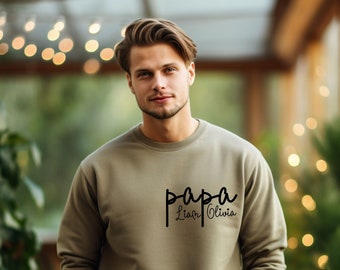 Personalisiertes Papa Sweatshirt, Papa T-Shirt, Vatertagsgeschenk, Benutzerdefinierter Name Papa Hoodie, Schwangerschaftsankündigung, neuer Papa Geschenk, Kindernamen T-Shirt