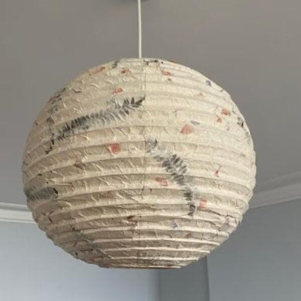 Lokta Paper Lampshade - Round version with Marigold flower and Albizia lebbeck leaves