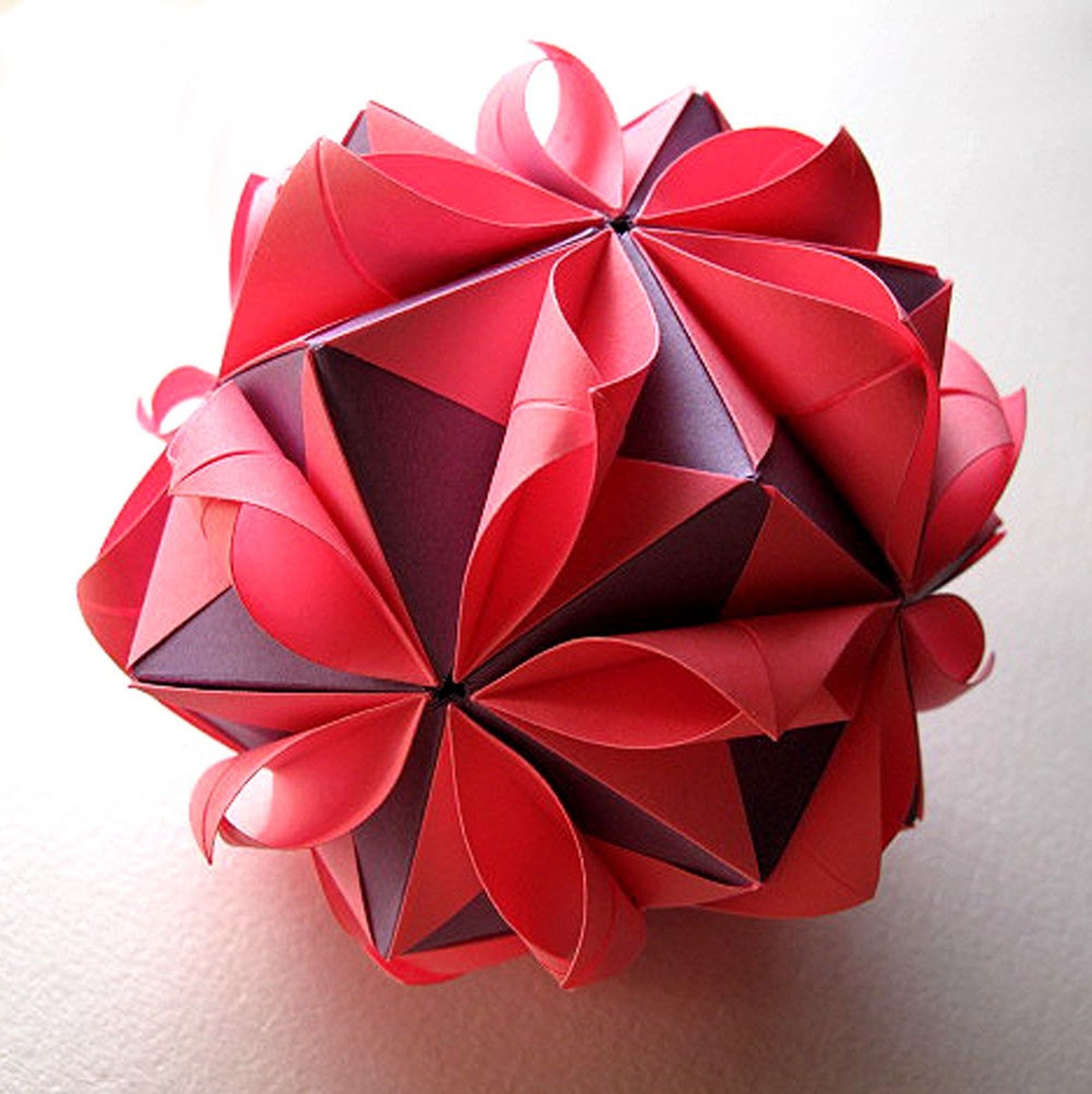 Оригами красивый цветок. Кусудама Nordblumen. Кусудама Горбачева. Кусудама туториал. Оригами шар.