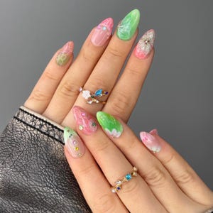 Spring Floral Nails Abstract 3D Pink Green Press on Nails Colorful style Reusable Gel Tips Fake Nails for Trendy Girls